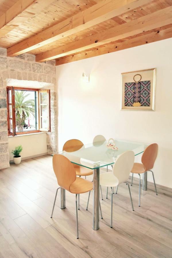 Apartments Seafront Кавтат Екстериор снимка