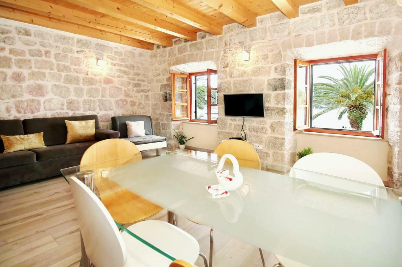 Apartments Seafront Кавтат Екстериор снимка